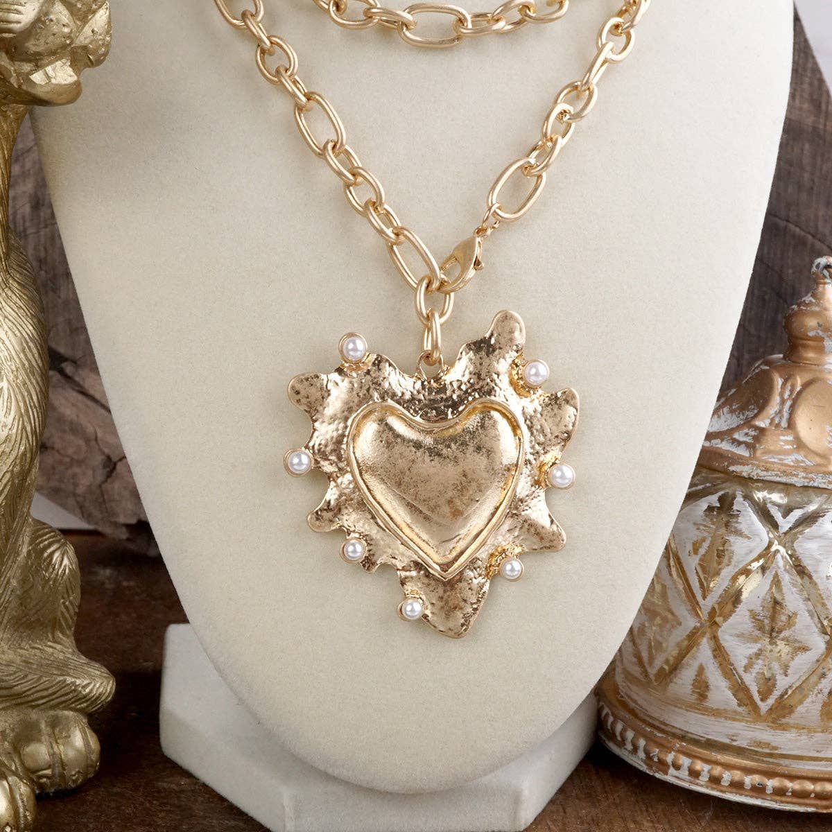 Spiky Heartbound Muse – Long Heart Necklace in Gold & Pearls