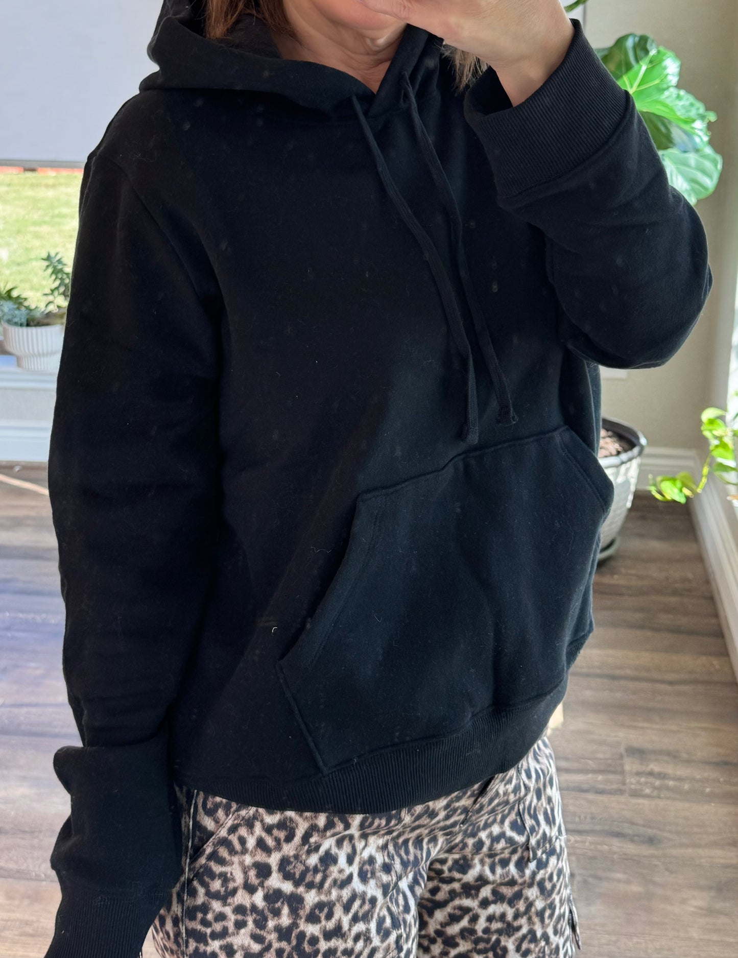 Bella Hoodie Sweatshirt/ Black/FINAL SALE