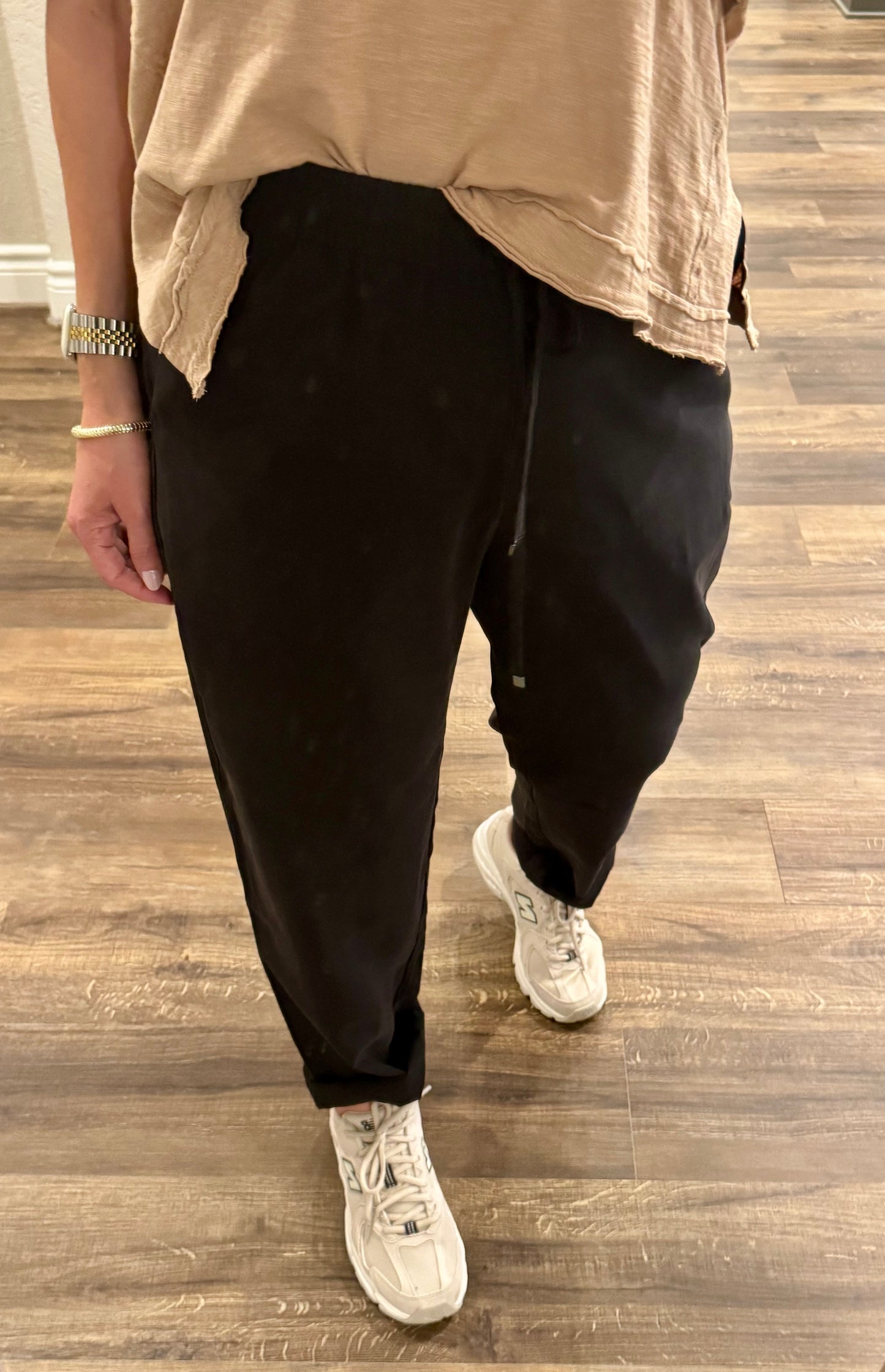 Drift High Rise Drawstring Ankle Pants