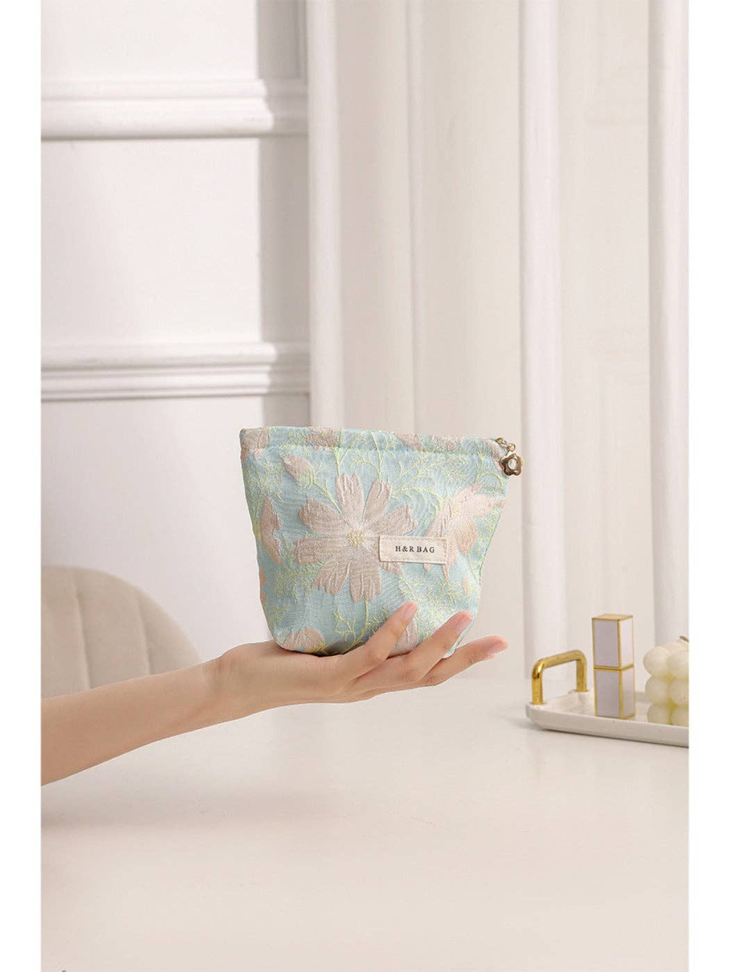 Elegant Cosmetic Bag with Floral Patterns