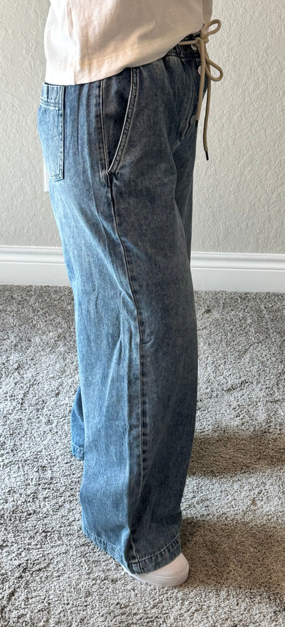 Street Flow Wide Leg Denim Pants