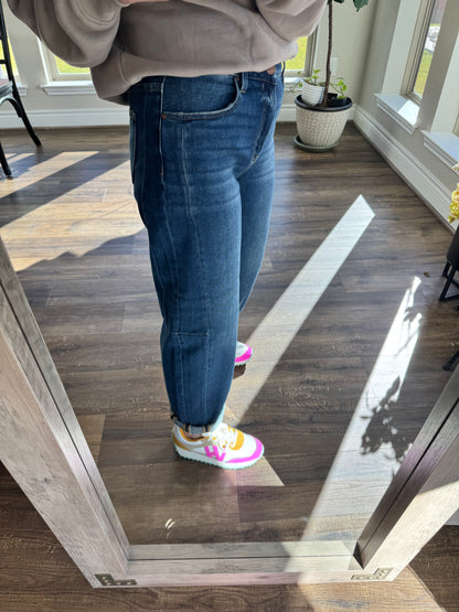 Easy High Rise Barrel Jeans