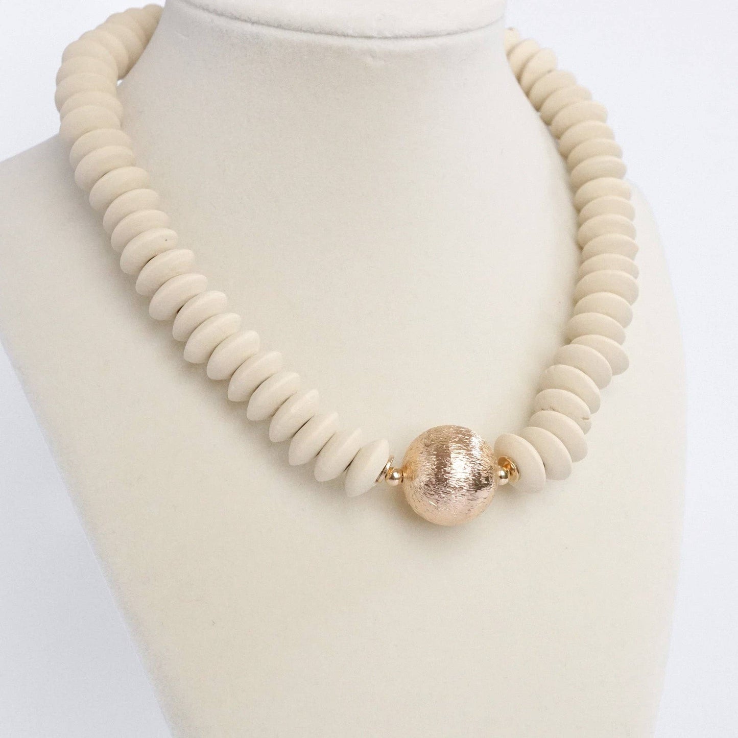Wood Saucer Beads Necklace Gold Center